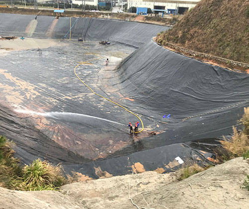 安远废水池清理